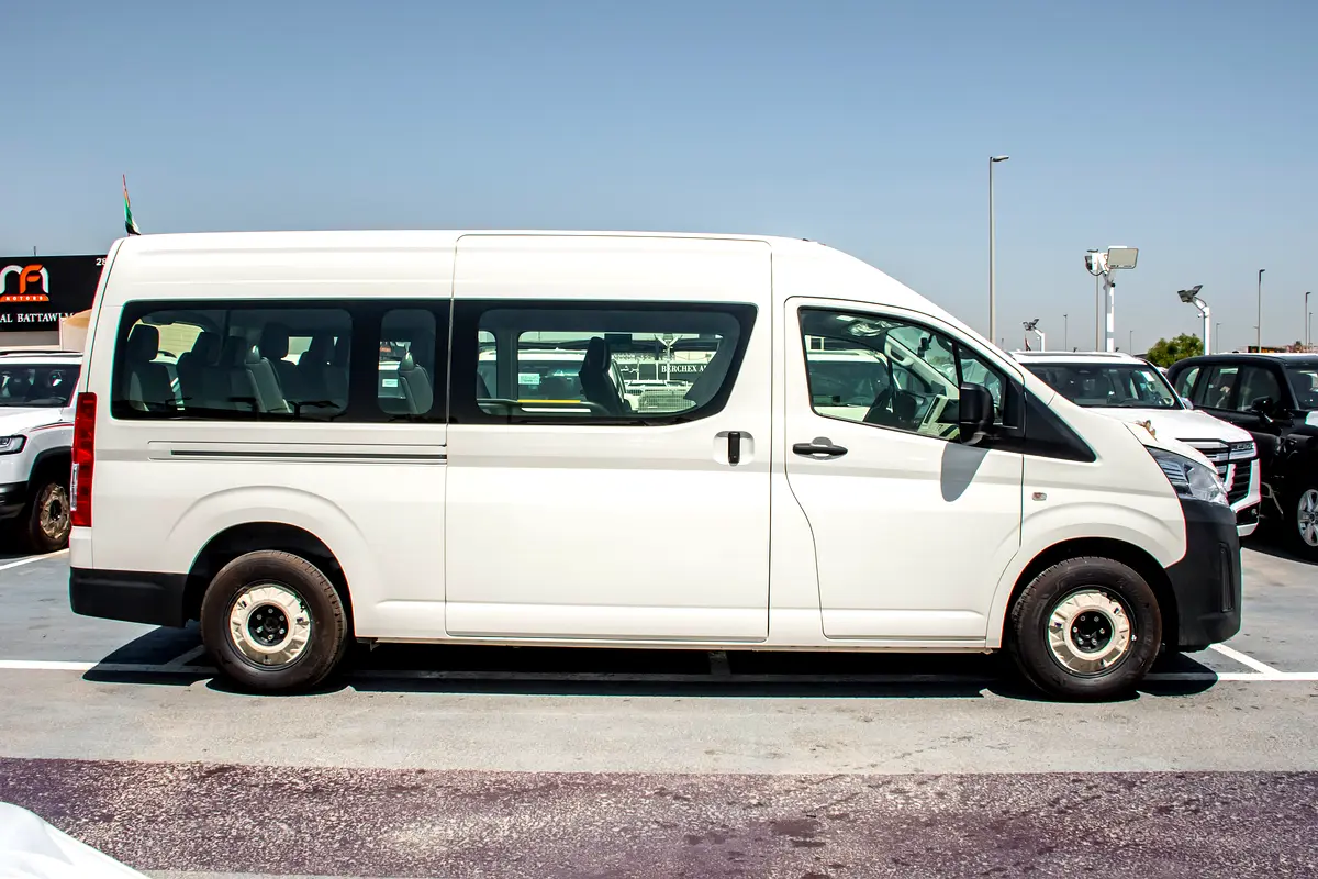 Toyota Hiace, 2026 — фото 3 из 10