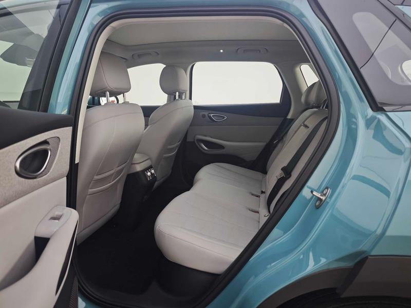 BYD Sea Lion 05 EV, 2025 — фото 9 из 10