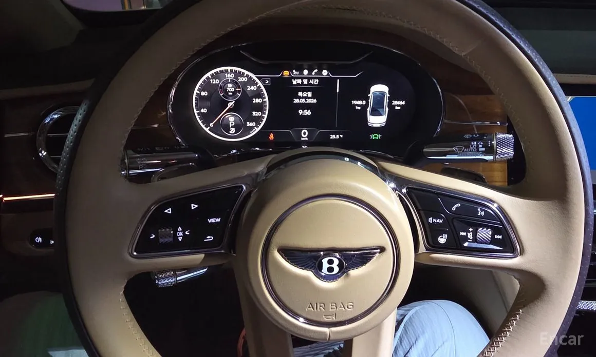 Bentley Flying Spur, 2022 — фото 10 из 12
