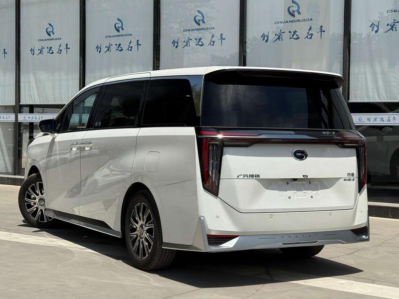 GAC Trumpchi M8 Hybrid, 2026 — фото 4 из 9