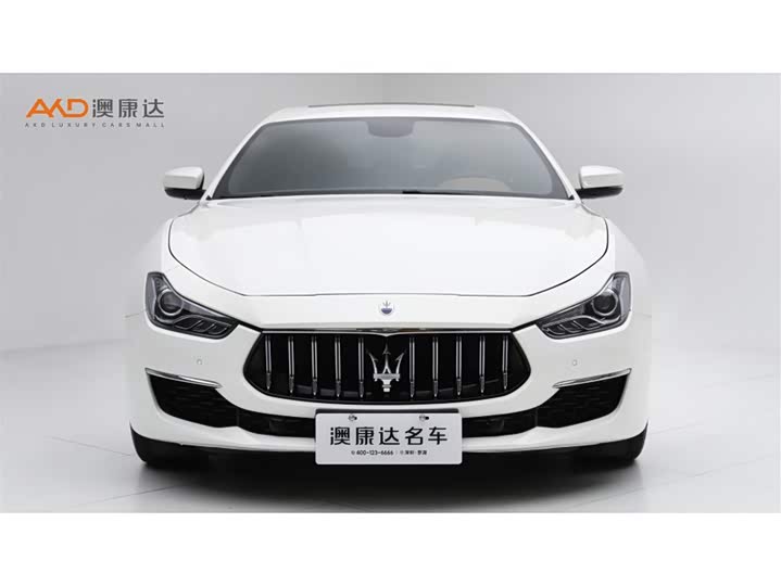 Maserati Ghibli, 2022 — фото 2 из 9