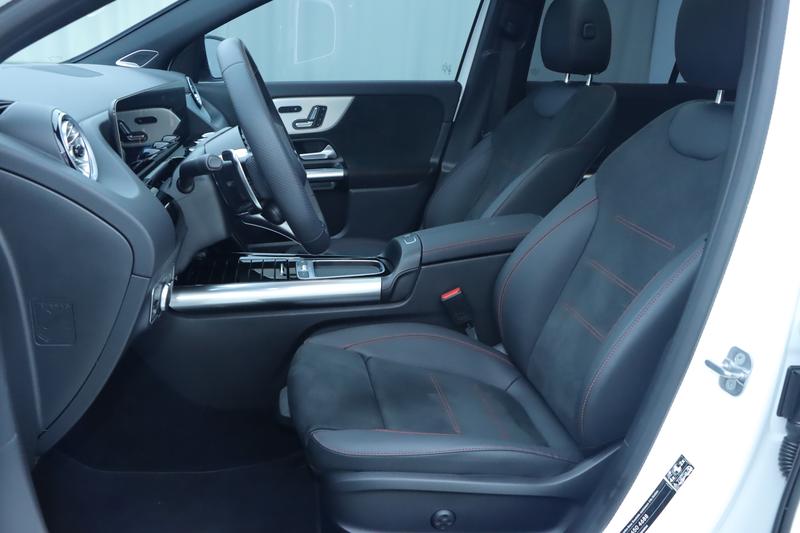 Mercedes-Benz GLA-Class AMG, 2025 — фото 10 из 12