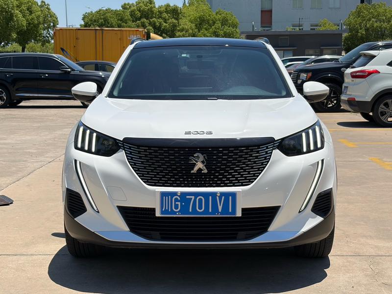 Peugeot 2008, 2022 — фото 2 из 12