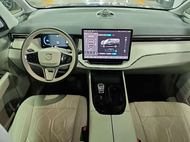 Volvo EM90, 2024 — фото 5 из 9