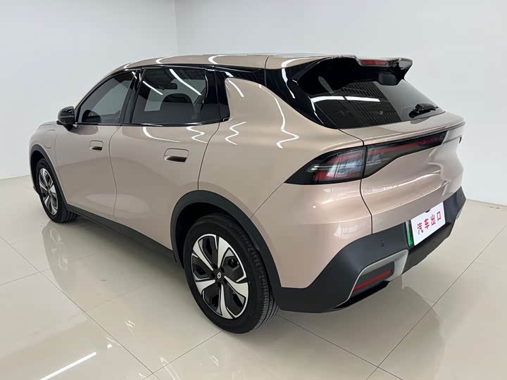 Changan Qiyuan (Nevo) Q05, 2025 — фото 6 из 9