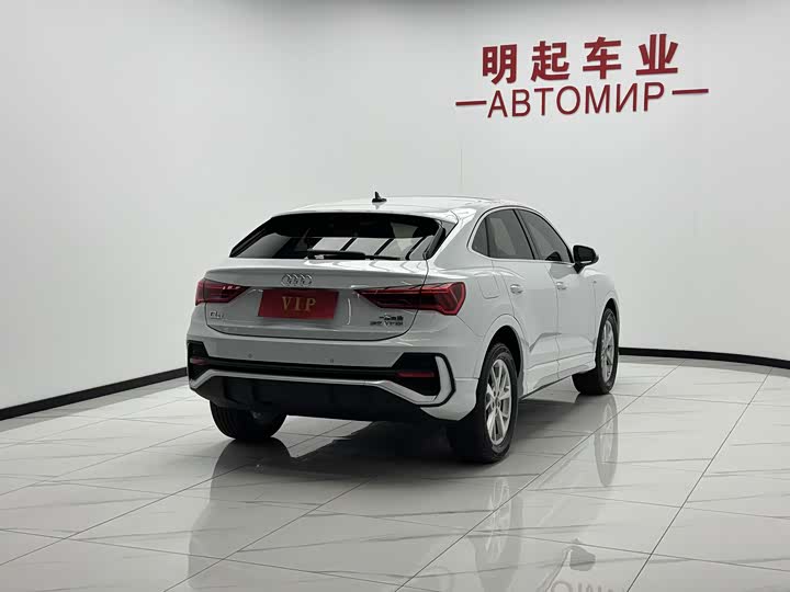 Audi Q3 Sportback, 2023 — фото 9 из 9