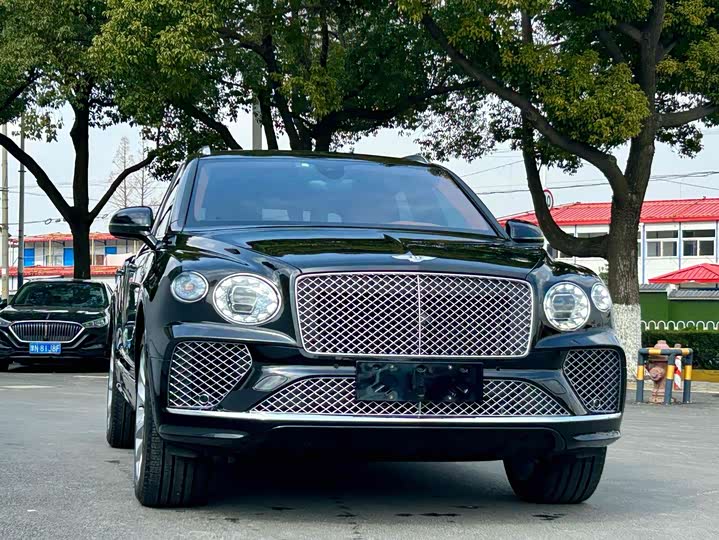 Bentley Bentayga, 2021 — фото 3 из 9