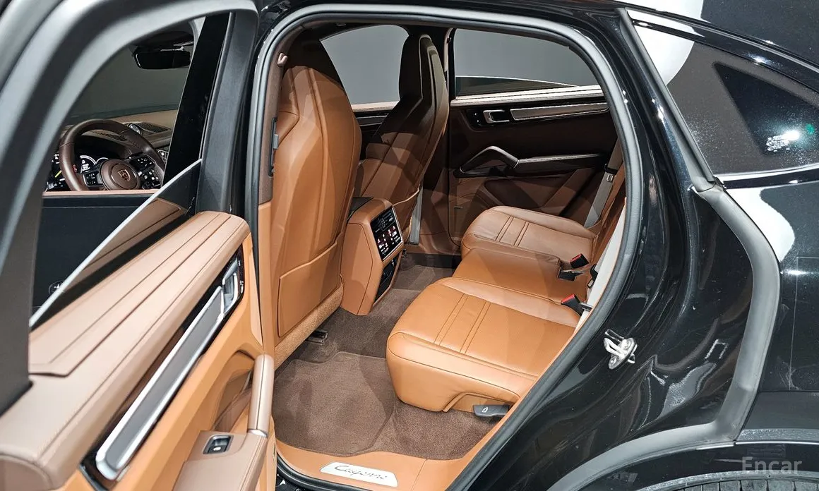 Porsche Cayenne, 2023 — фото 11 из 12