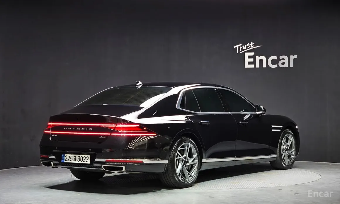 Genesis G90, 2022 — фото 2 из 12