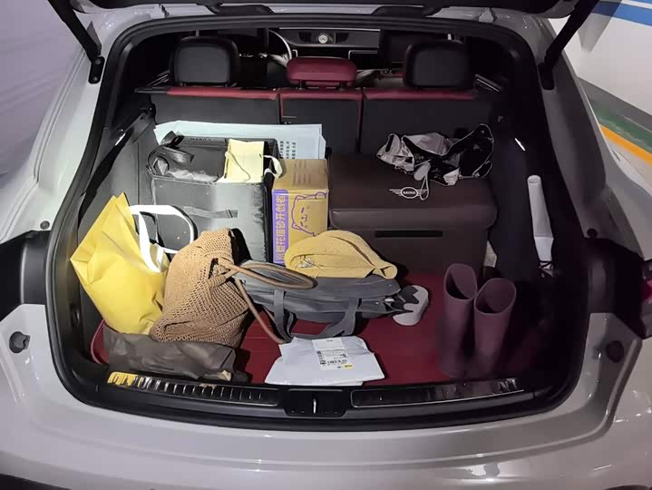 Porsche Macan, 2023 — фото 4 из 9