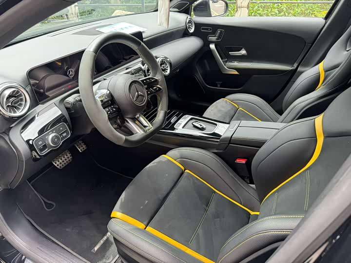Mercedes-Benz A-Class AMG, 2025 — фото 3 из 9
