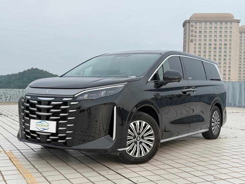 BYD Xia, 2025 — купить в Ярославле под ключ