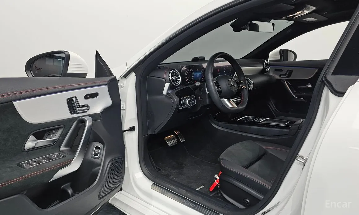 Mercedes-Benz CLA-Class, 2024 — фото 10 из 12