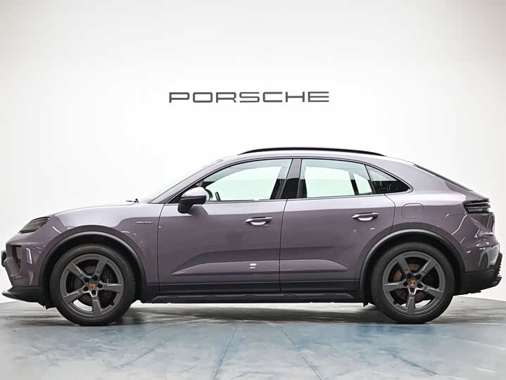 Porsche Macan EV, 2024 — фото 3 из 9