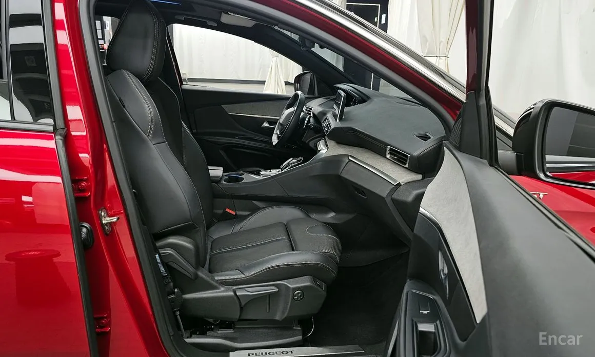 Peugeot 3008, 2022 — фото 11 из 12