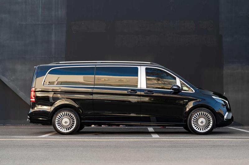 Mercedes-Benz V-Class, 2023 — фото 7 из 12