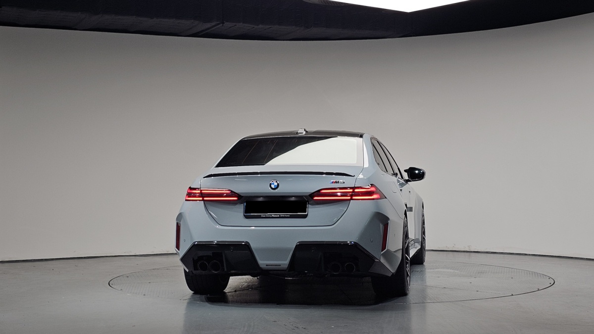 BMW M5, 2024 — фото 4 из 12