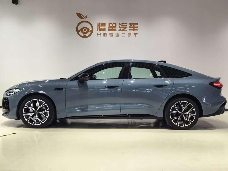 Audi A5L Sportback, 2025 — фото 3 из 12