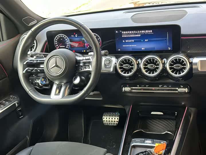Mercedes-Benz GLB-Class AMG, 2025 — фото 9 из 9