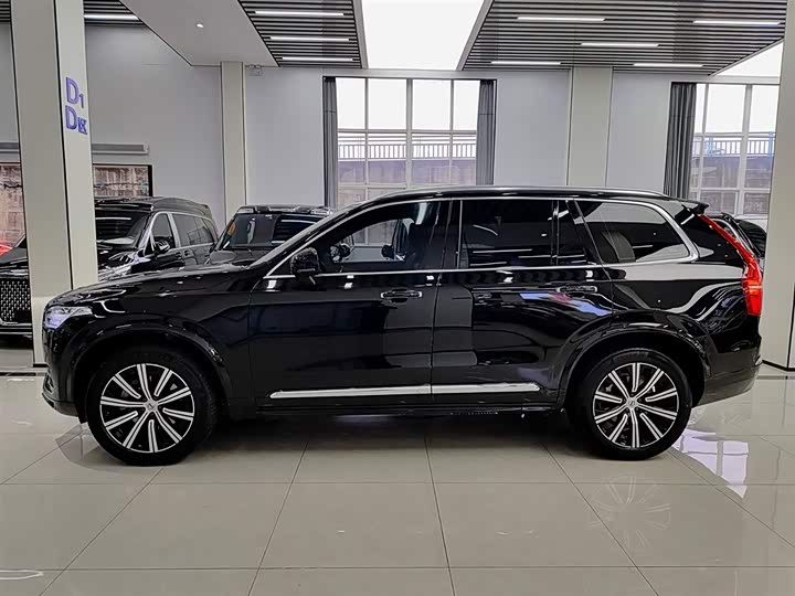 Volvo XC90, 2023 — фото 3 из 9