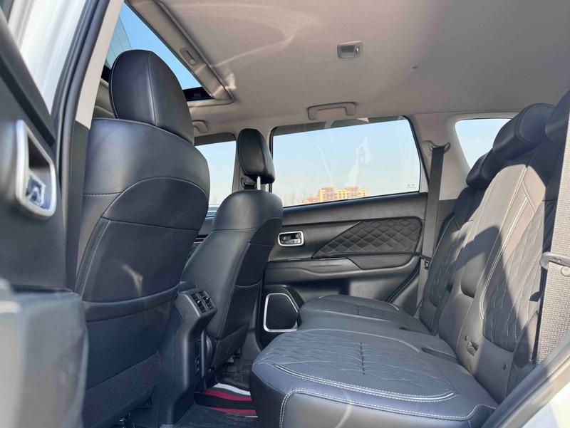 Mitsubishi Outlander, 2021 — фото 11 из 12