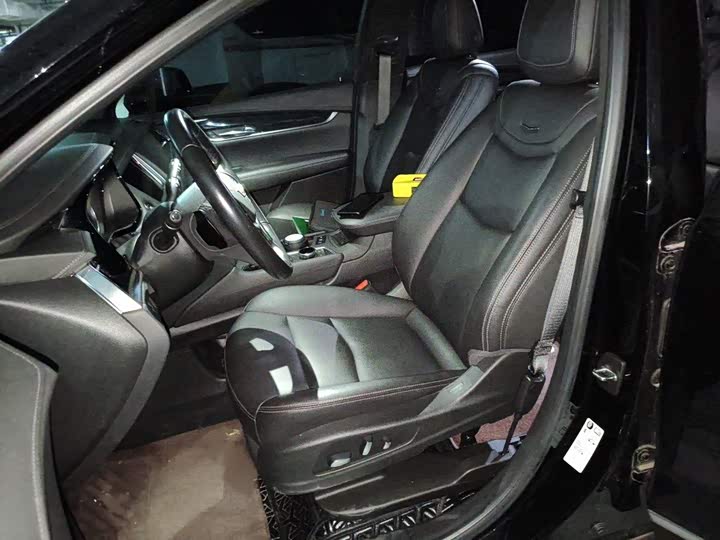 Cadillac XT5, 2022 — фото 8 из 9