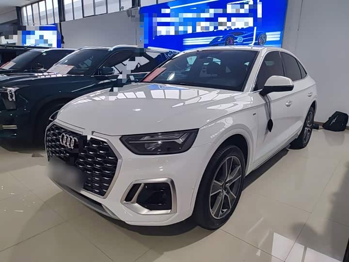 Audi Q5L Sportback, 2022 — купить в Перми под ключ