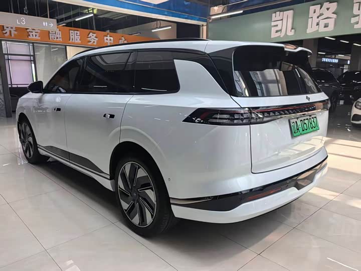 Dongfeng Yipai eπ 008, 2024 — фото 6 из 9