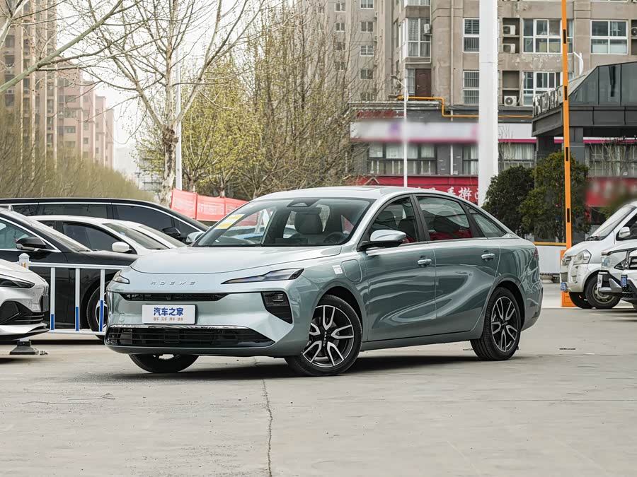 Roewe D6, 2026 — купить в Тольятти под ключ