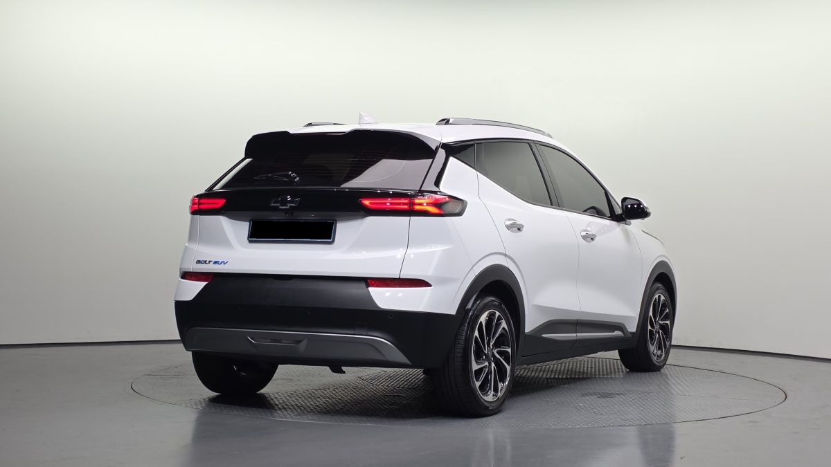 Chevrolet Bolt EUV, 2022 — фото 2 из 12
