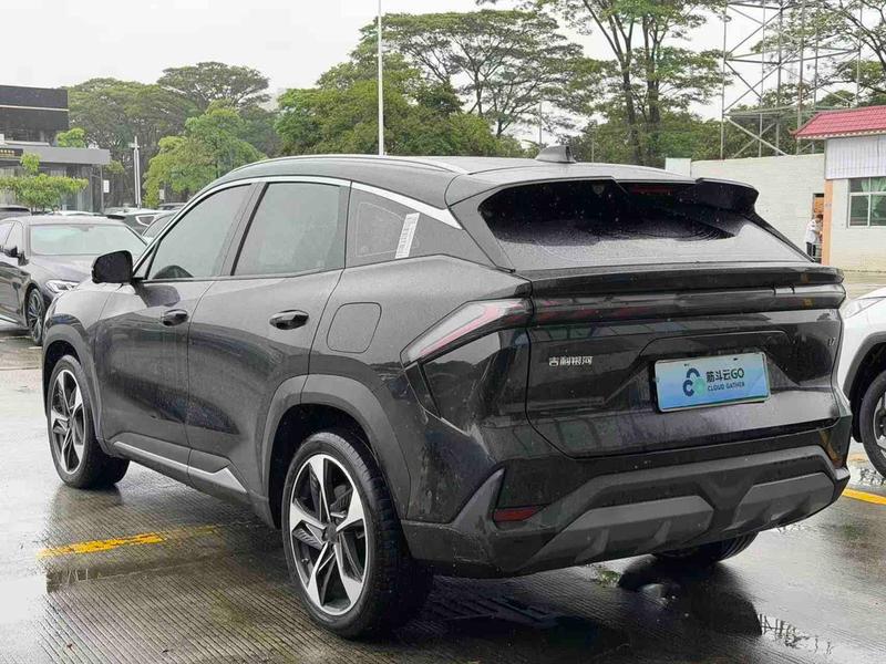 Geely Galaxy L7, 2024 — фото 4 из 11