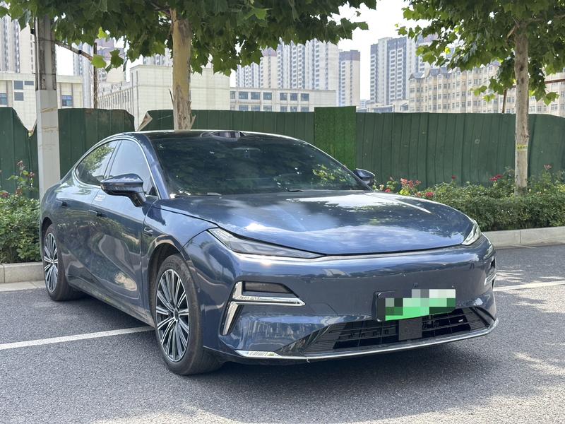 Geely Galaxy Starshine 8 EM-i, 2025 — фото 3 из 10