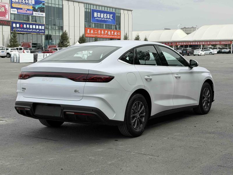 BYD Qin L, 2026 — фото 6 из 10