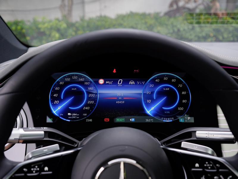 Mercedes-Benz EQS, 2023 — фото 7 из 12