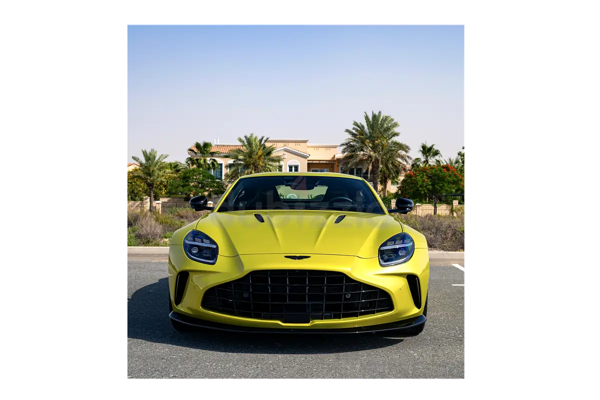 Aston Martin Vantage, 2025 — фото 2 из 10