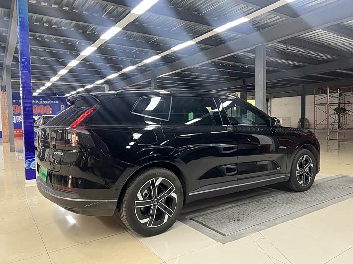 Volvo XC70 Hybrid, 2025 — фото 7 из 9