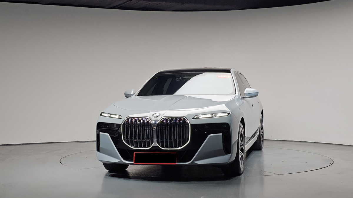 BMW 7 Series, 2023 — фото 3 из 12