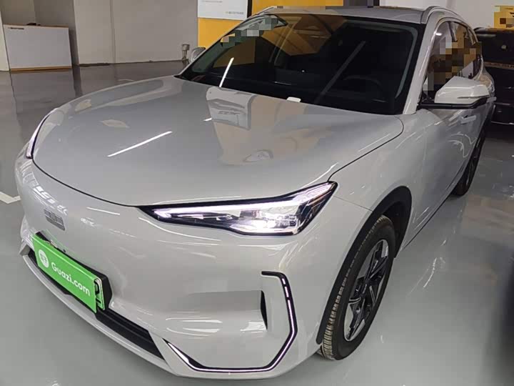 Geely Galaxy E5, 2024 — фото 2 из 9