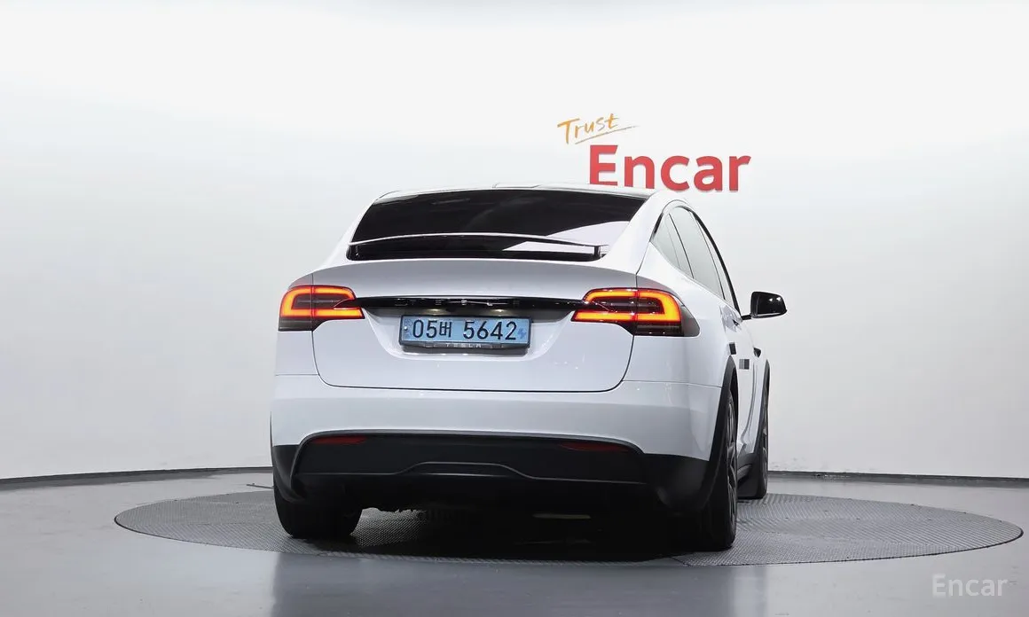 Tesla Model X, 2023 — фото 4 из 12
