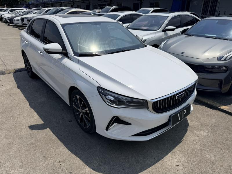 Geely Emgrand, 2021 — фото 3 из 12