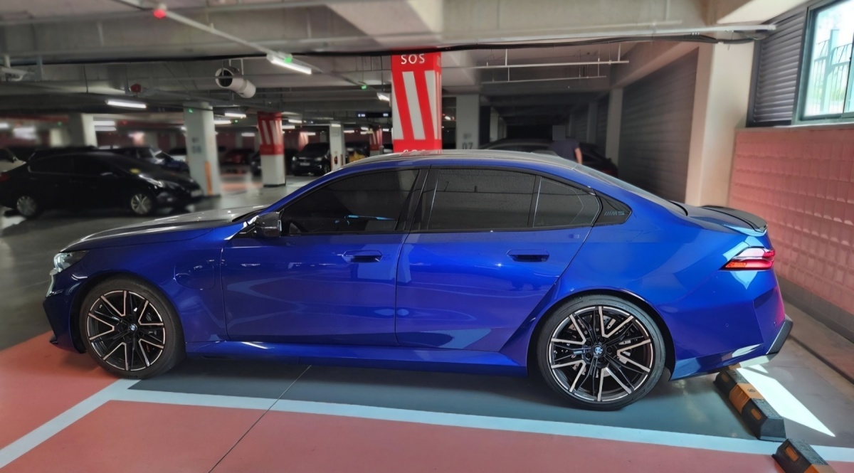 BMW M5, 2025 — фото 11 из 12
