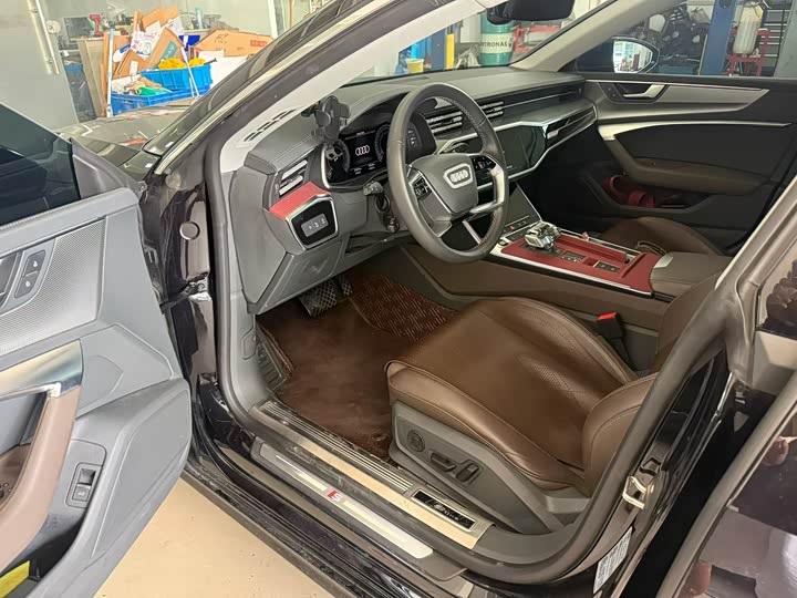 Audi A7L, 2023 — фото 3 из 9