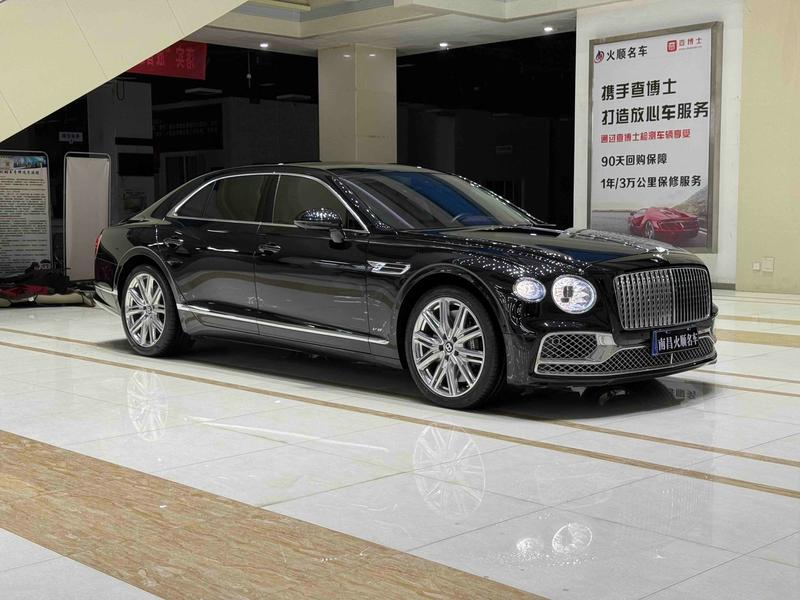 Bentley Flying Spur, 2022 — фото 3 из 12