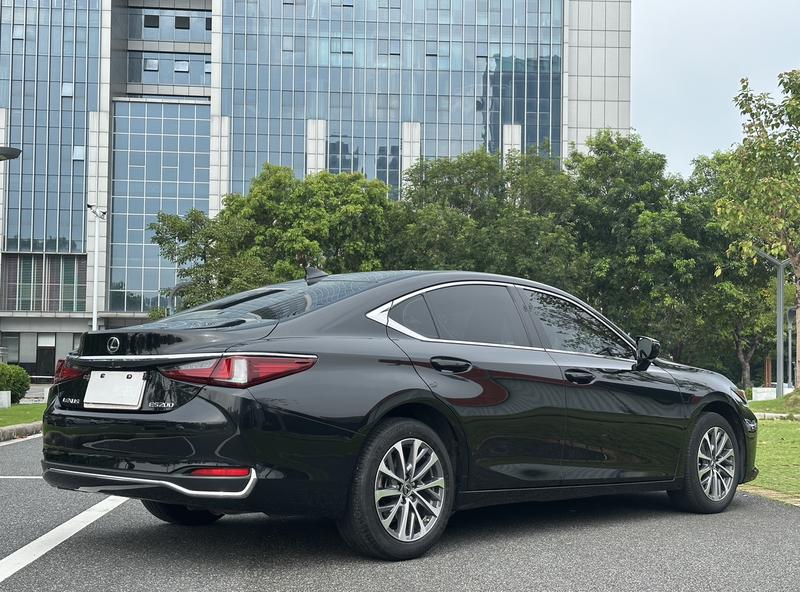 Lexus ES, 2024 — фото 6 из 12