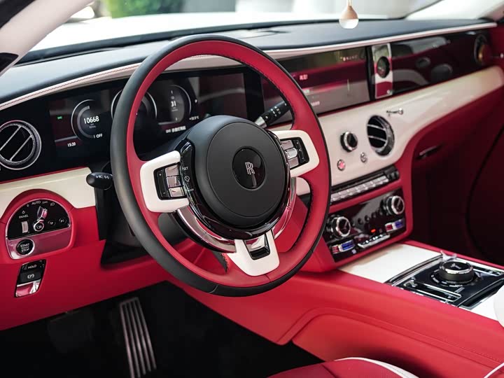 Rolls-Royce Spectre, 2024 — фото 5 из 9
