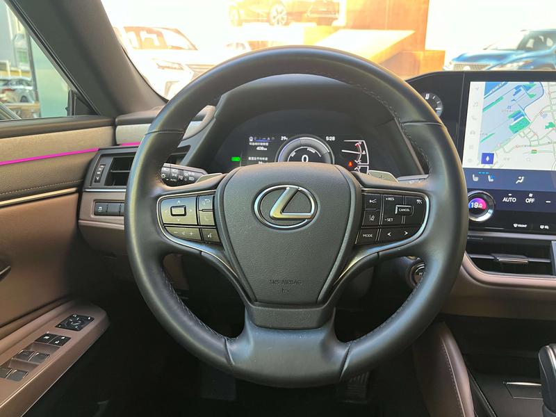 Lexus ES, 2024 — фото 8 из 12