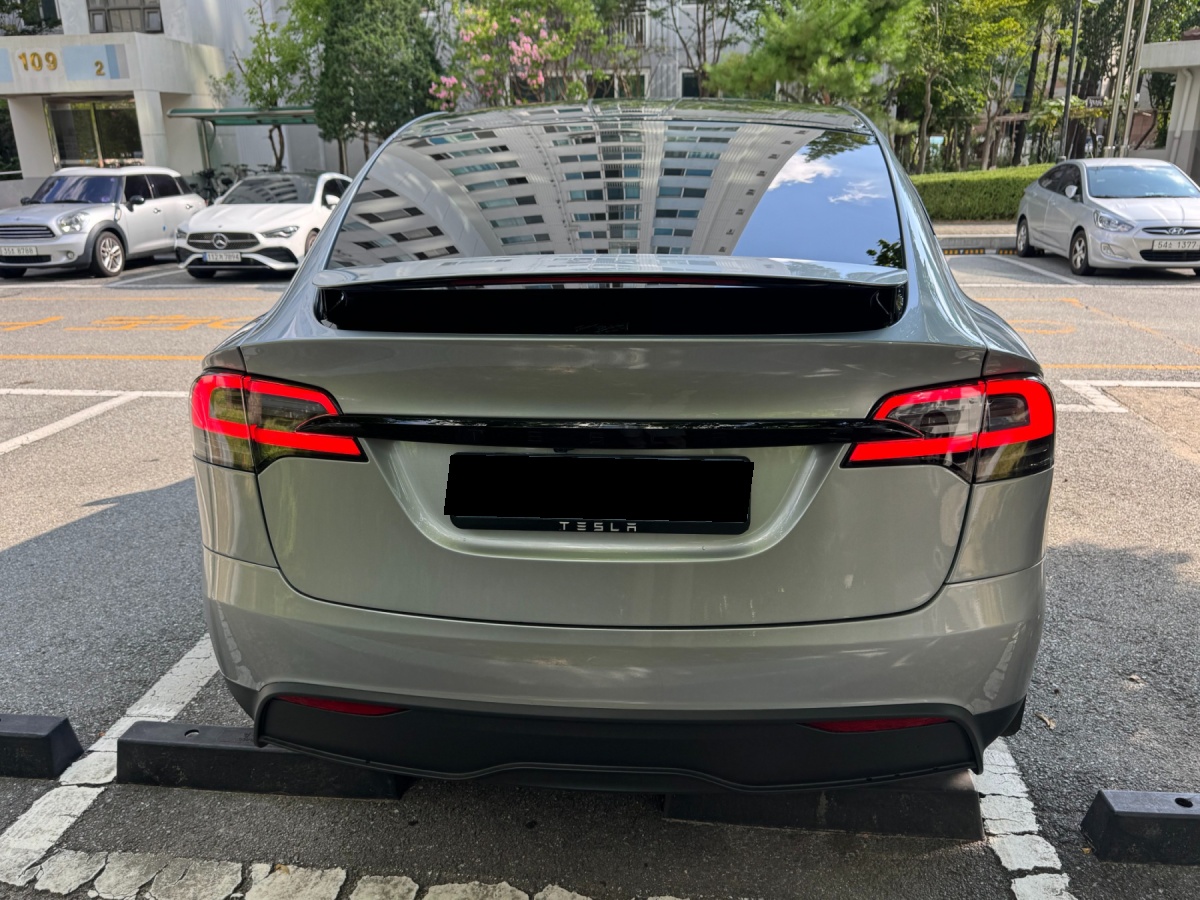Tesla Model X, 2026 — фото 5 из 12