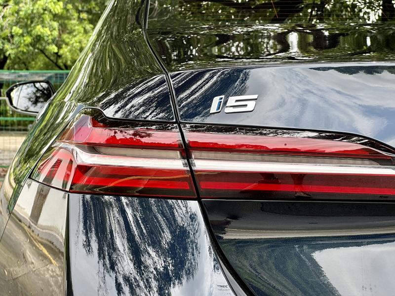 BMW i5, 2025 — фото 7 из 12