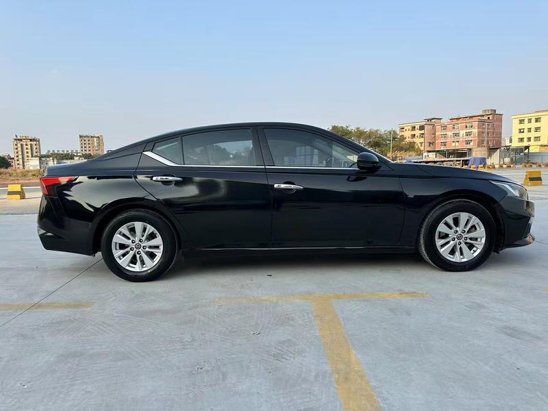 Nissan Teana, 2022 — фото 8 из 12