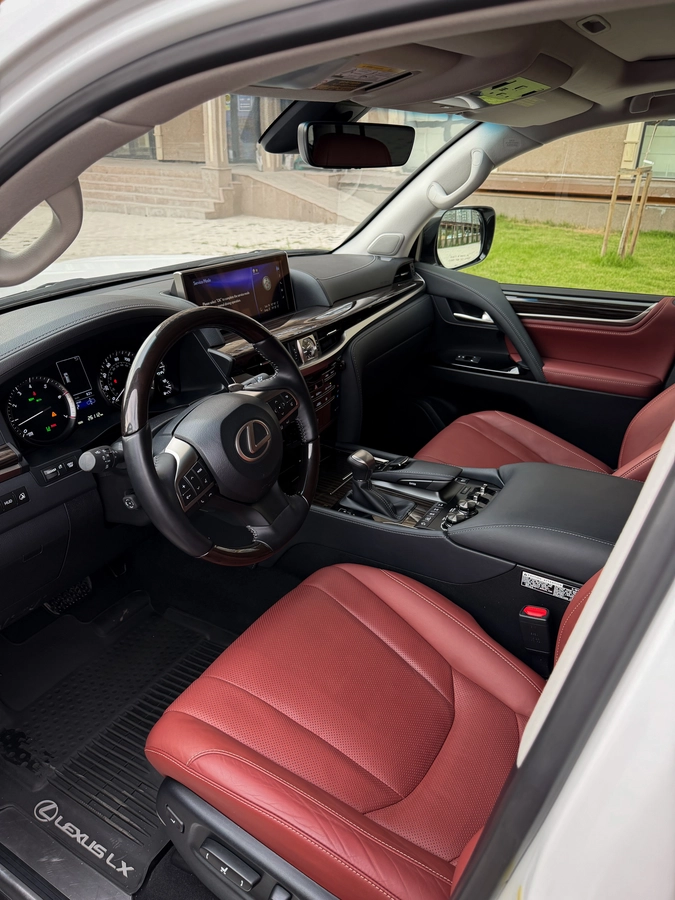 Lexus LX, 2021 — фото 7 из 12
